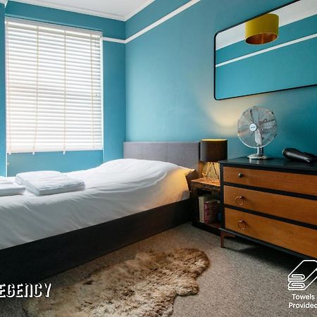 The Regency Central Modern Apartment ブライトン エクステリア 写真