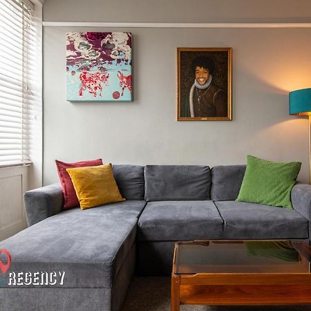 The Regency Central Modern Apartment ブライトン エクステリア 写真