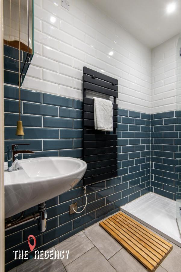 The Regency Central Modern Apartment ブライトン エクステリア 写真